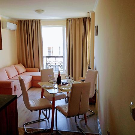 Private Apartament Sea View Sveti Vlas Apartment Bagian luar foto