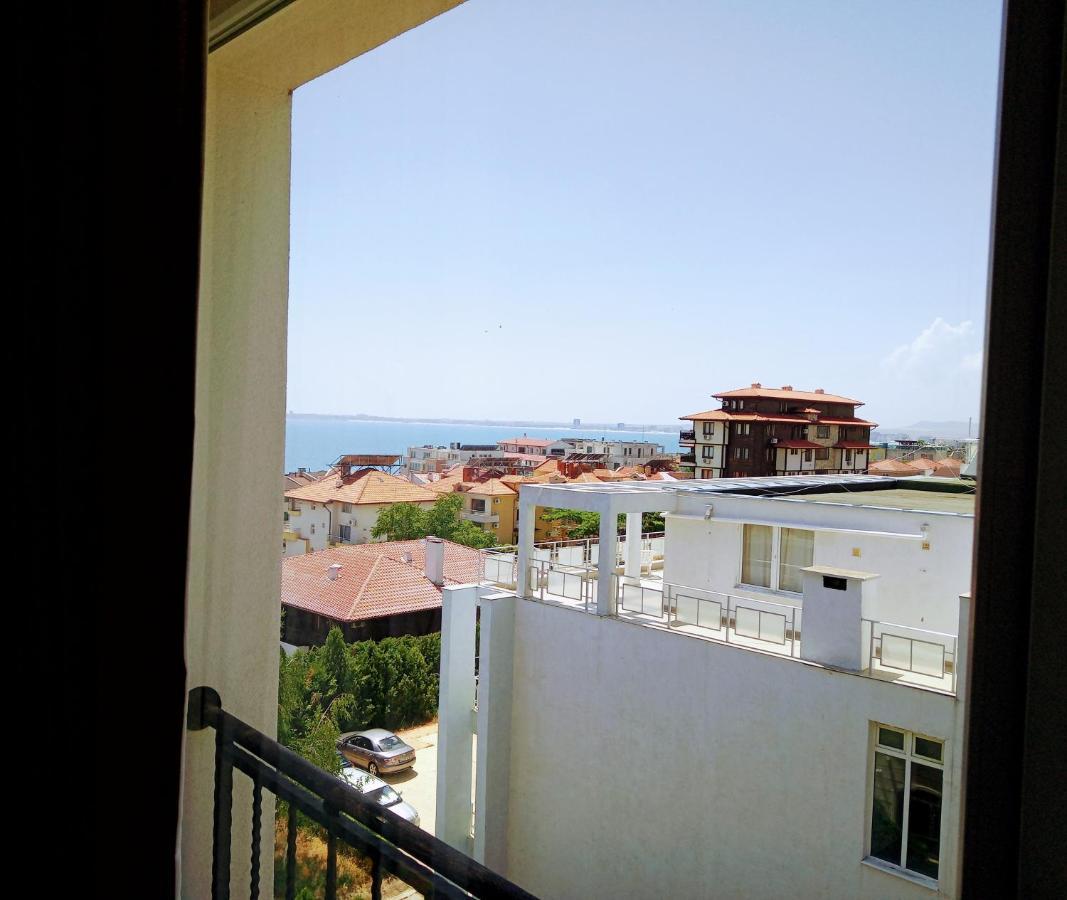 Private Apartament Sea View Sveti Vlas Apartment Bagian luar foto